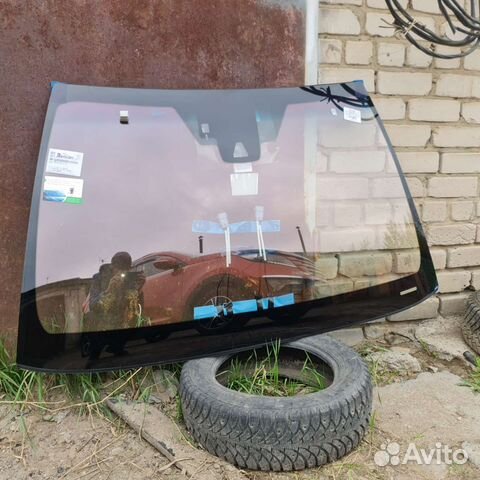 Лобовое стекло