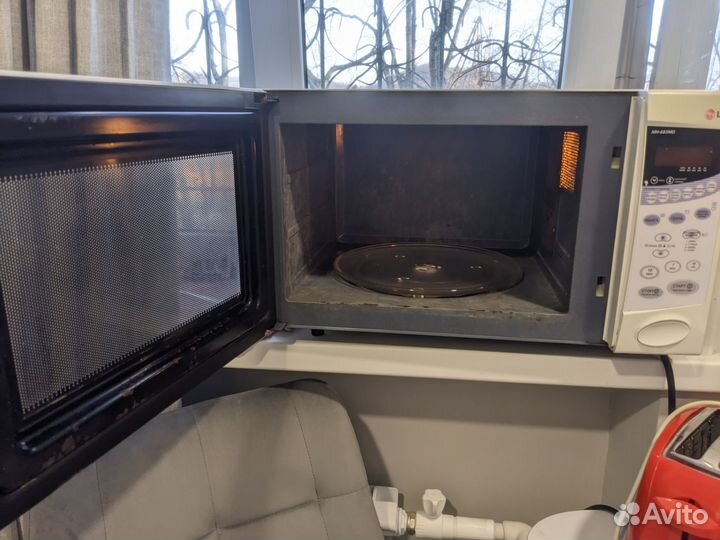 Большая микроволновка