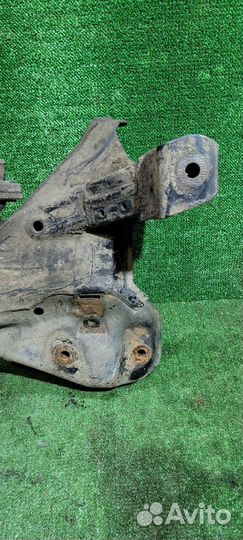 Подрамник Mitsubishi Carisma 2002 4G92, передний