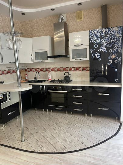 3-к. квартира, 78 м², 1/3 эт.