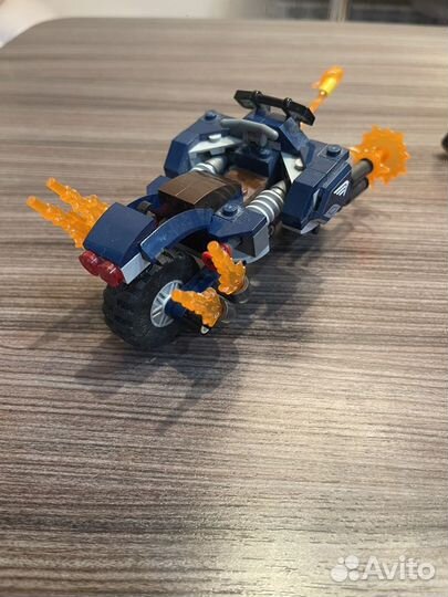 Lego Marvel 76123 Атака Аутрайдеров