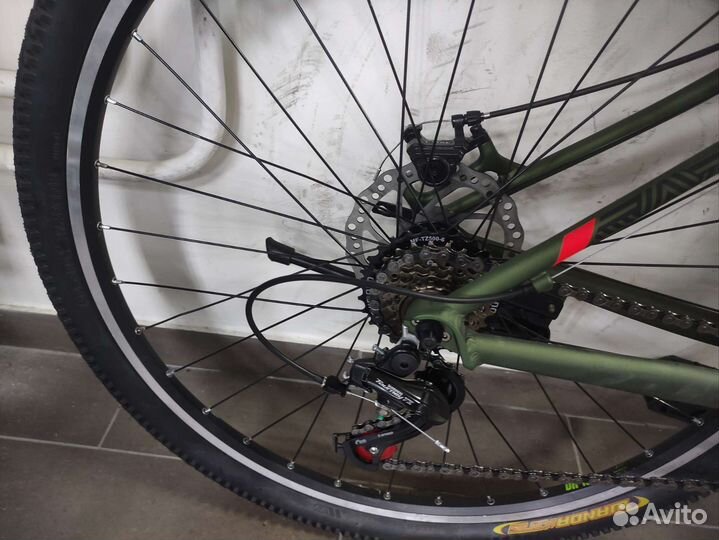Велосипед горный 27,5 размер рамы 18