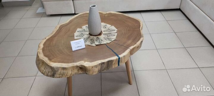 Стол из слеба