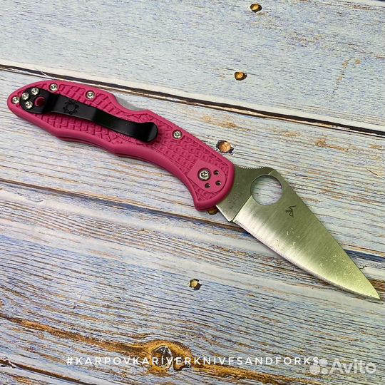 Spyderco Delica 4 S30V Pink, Japan