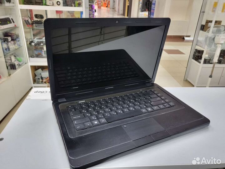 Ноутбук Compaq для учебы и работы