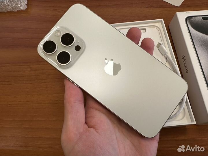 iPhone 15 Pro Max, 256 ГБ