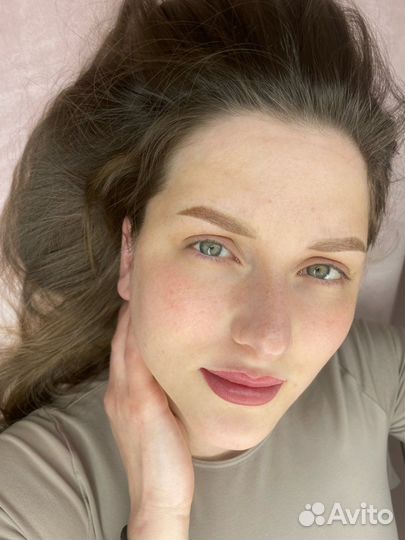 Модель на перманентный макияж