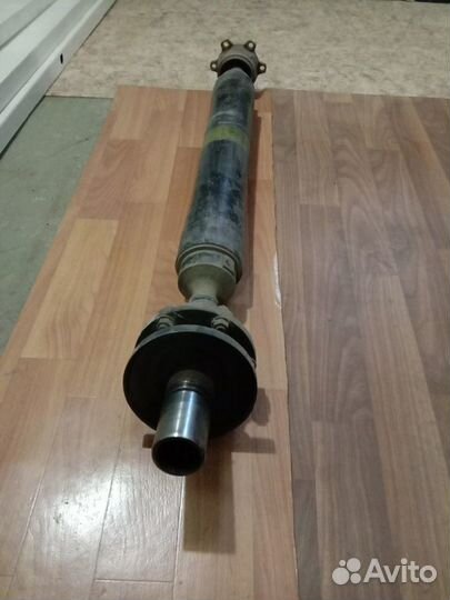 Карданный вал карбоновый