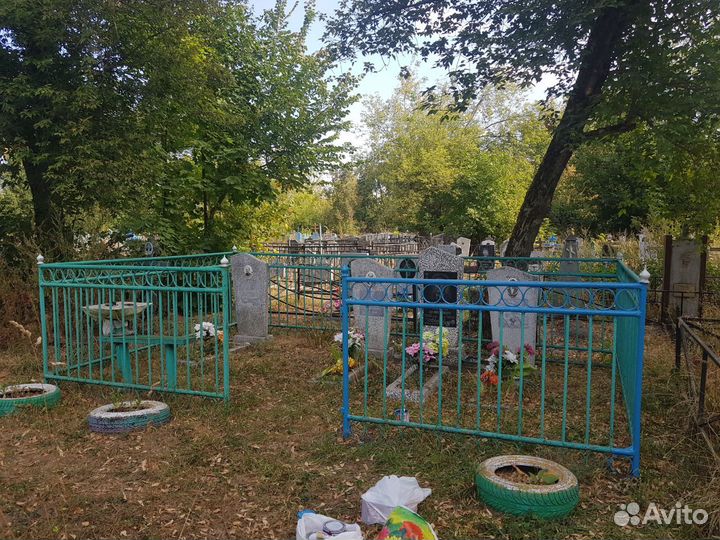 Уборка, покраска, уход за могилами, благоустройств