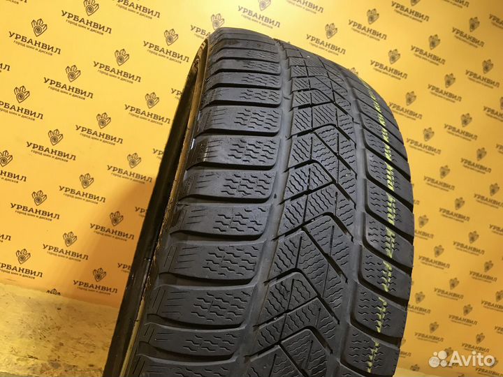 Pirelli Winter Sottozero 3 245/40 R20 99V