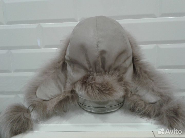 Шапка из натурального песца и натуральной кожи