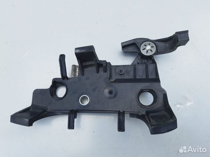 Кронштейн задней левой ручки Fiat Punto 3