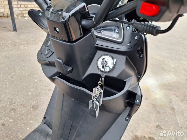 Макси скутер 150 (jilang)новый