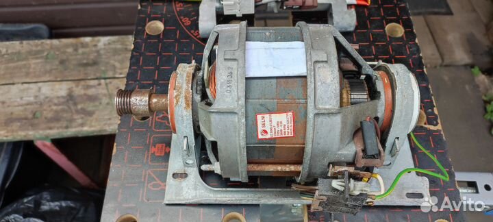 Электродвигатель от стиральной машины