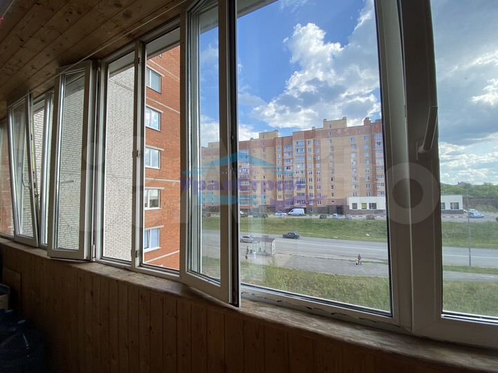 2-к. квартира, 61 м², 4/9 эт.