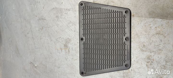 Накладка на транец бу