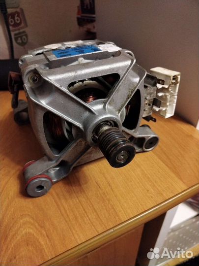 Двигататель стиральной машины