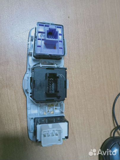 Блок регулировки зеркал Chery Tiggo 4 с 2017