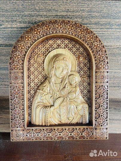 Икона из дуба