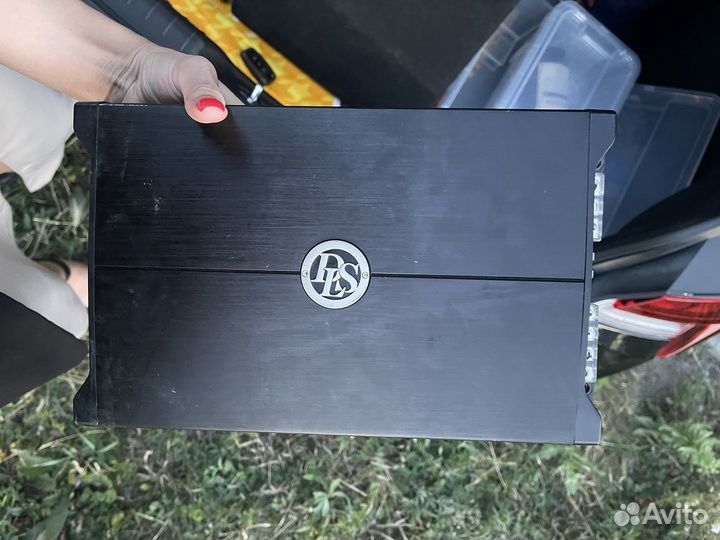 Автомобильный сабвуфер и усилители