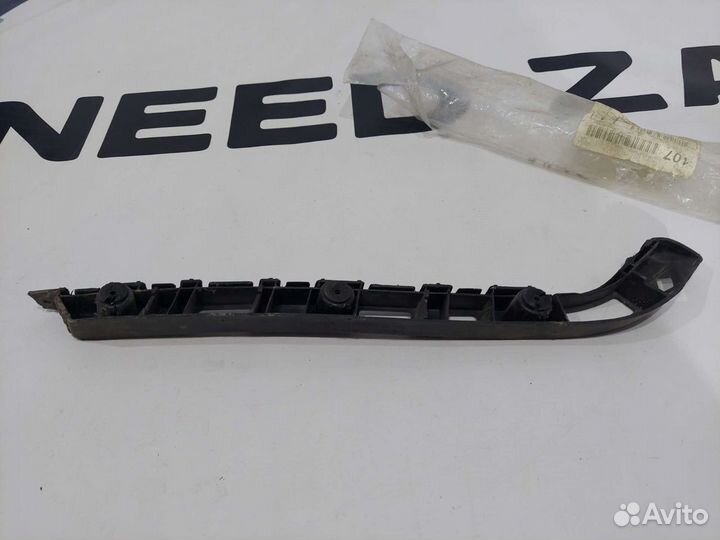 Кронштейн заднего бампера правый задний правый