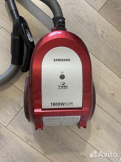 Пылесос Samsung 1800w SC6573