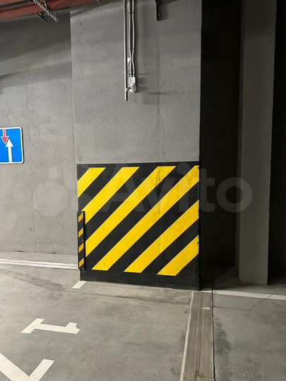 Машиноместо, 28 м²