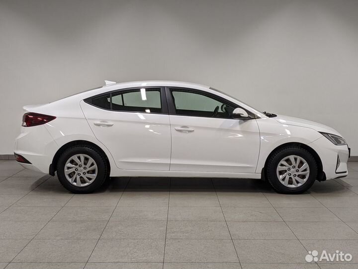 Hyundai Elantra 1.6 AT, 2019, 46 092 км