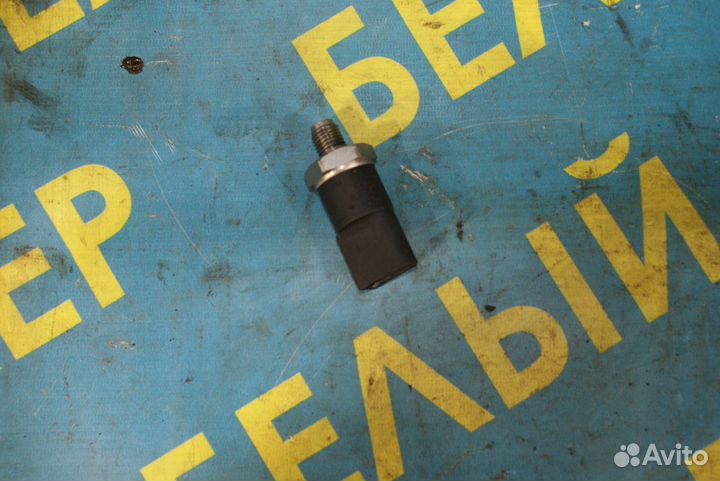 Датчик давления топлива Mercedes-Benz W210