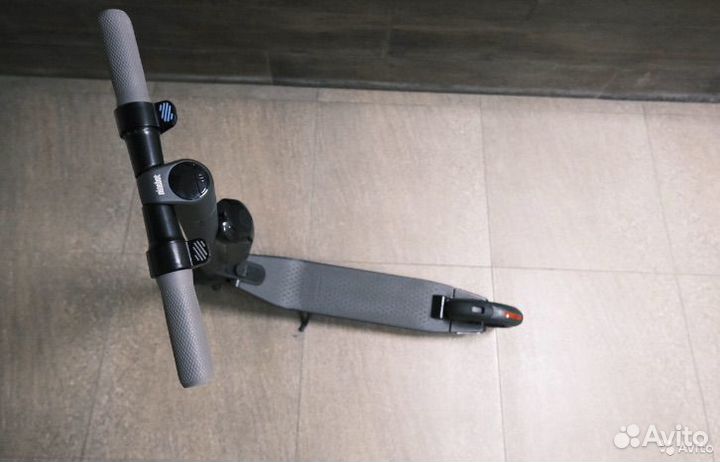 Ninebot kickscooter es4