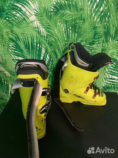 Горнолыжные ботинки