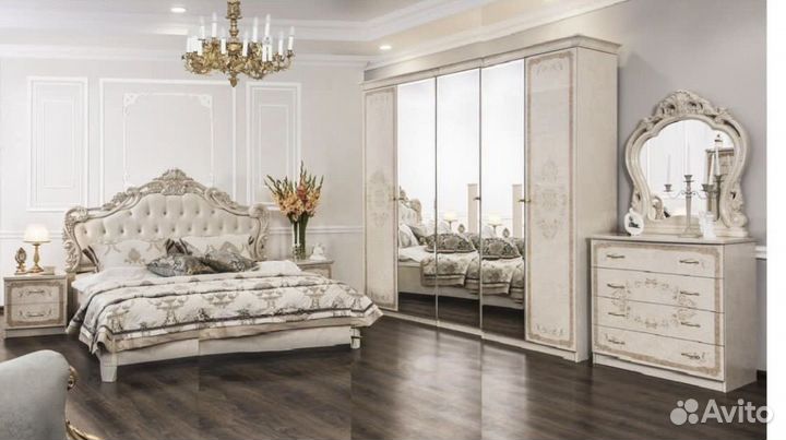 Спальный гарнитур