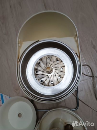 Электросоковыжималка 