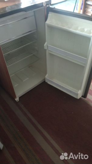 Холодильник маленький
