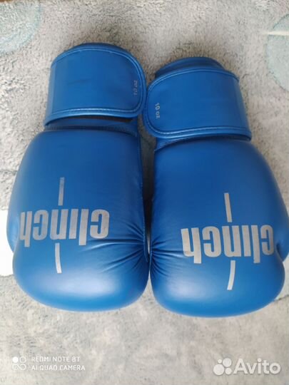 Боксерские перчатки 10 oz clinch