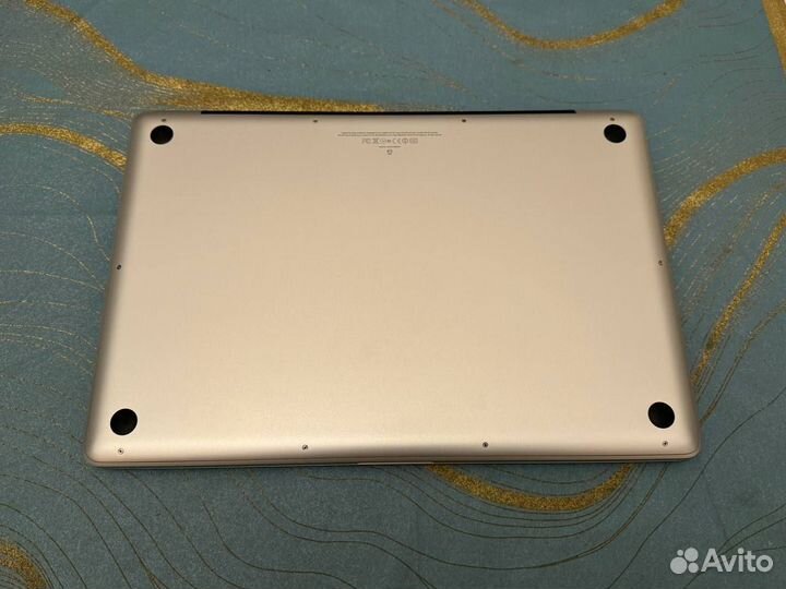 Apple MacBook Pro 17