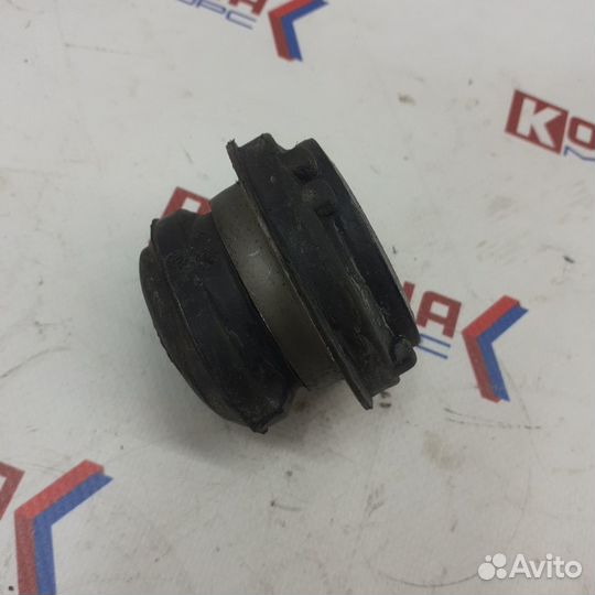 Сайленблок рычага подвески mercedes W124