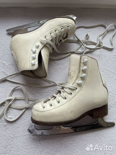 Коньки фигурные Wifa 28