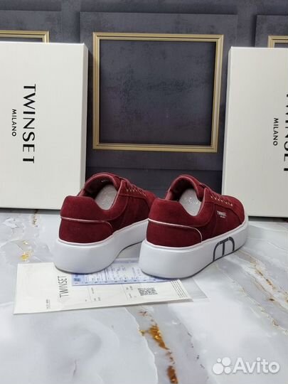 Кроссовки женские Twinset Red