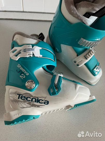 Горнолыжные ботинки детские