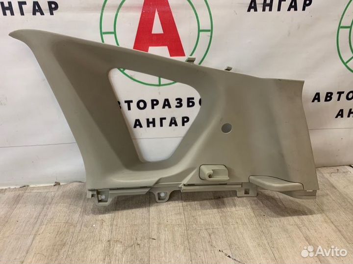 Обшивка багажника задняя правая Nissan Note E11