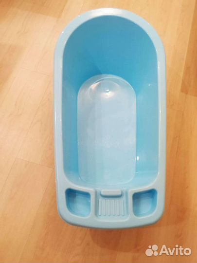 Продам детскую ванночку, круг на шею и стульчик