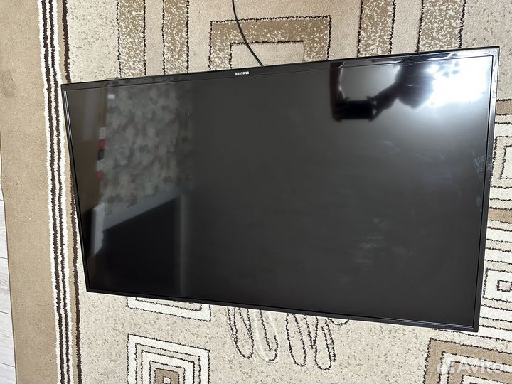 Телевизор samsung SMART tv
