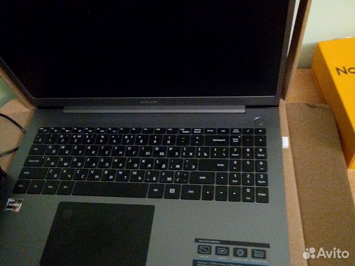 Ноутбук новый