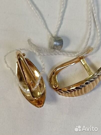 Золотые серьги
