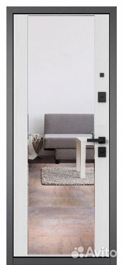 Входная дверь