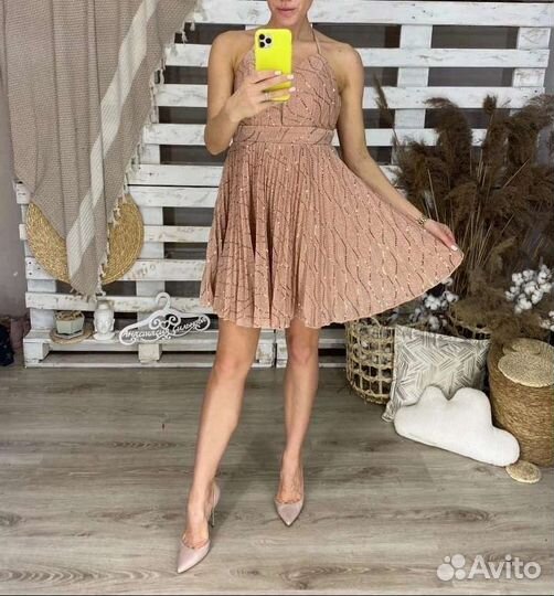 Вечернее платье