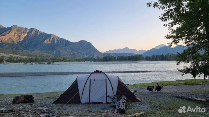 Палатка туристическая 4 местная бу