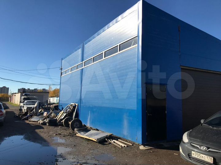 Гараж, > 30 м²