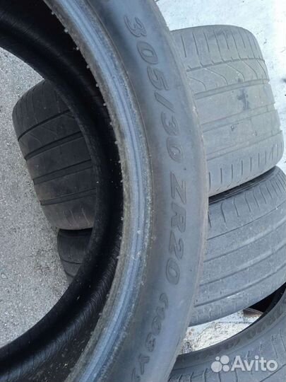 Pirelli P Zero 305/35 R20